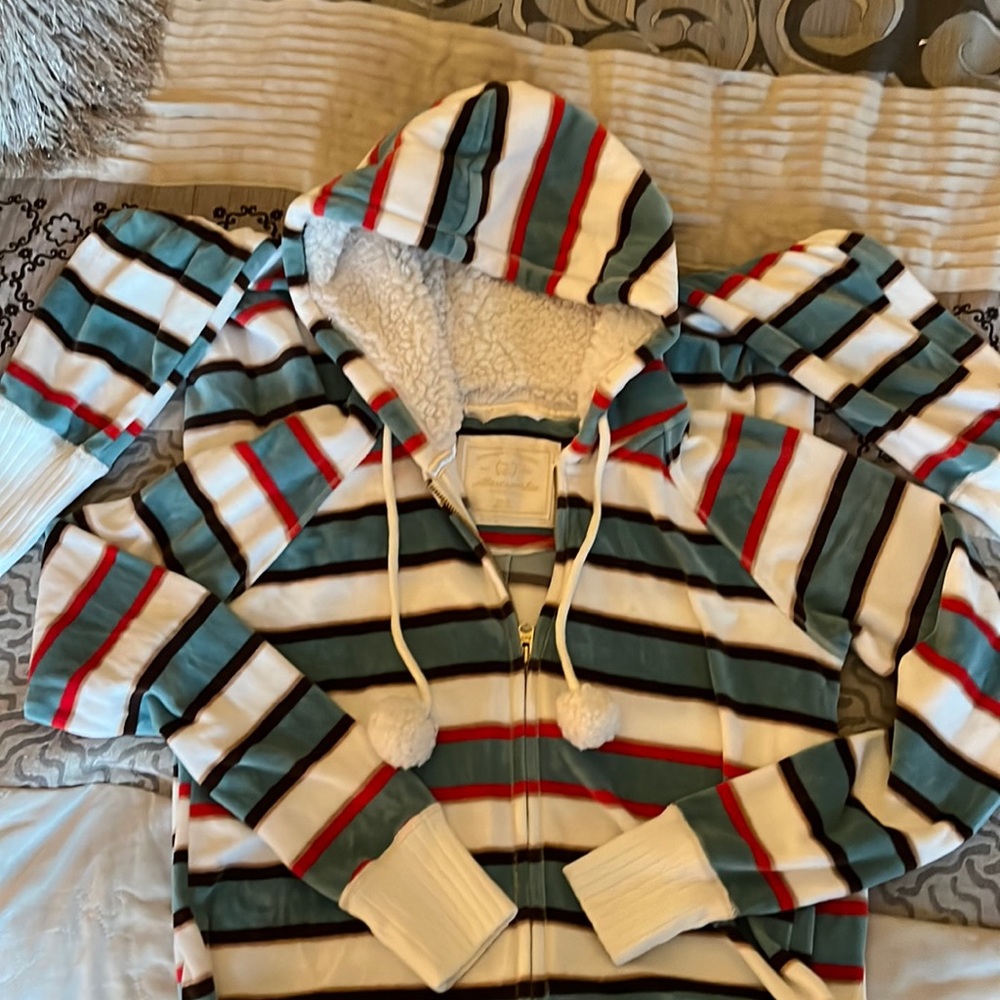 Abercrombie & Fitch Velour Striped Hooded One Piece Zip Up Pajamas XS/S